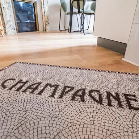 公寓 Le Rendez-vous Des Promenades #gare-cathedrale 兰斯